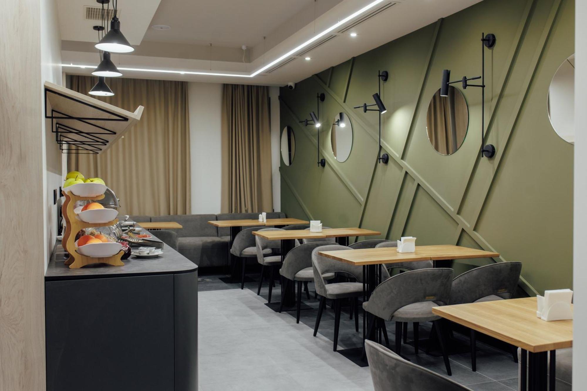 לבוב Select Hotel מראה חיצוני תמונה