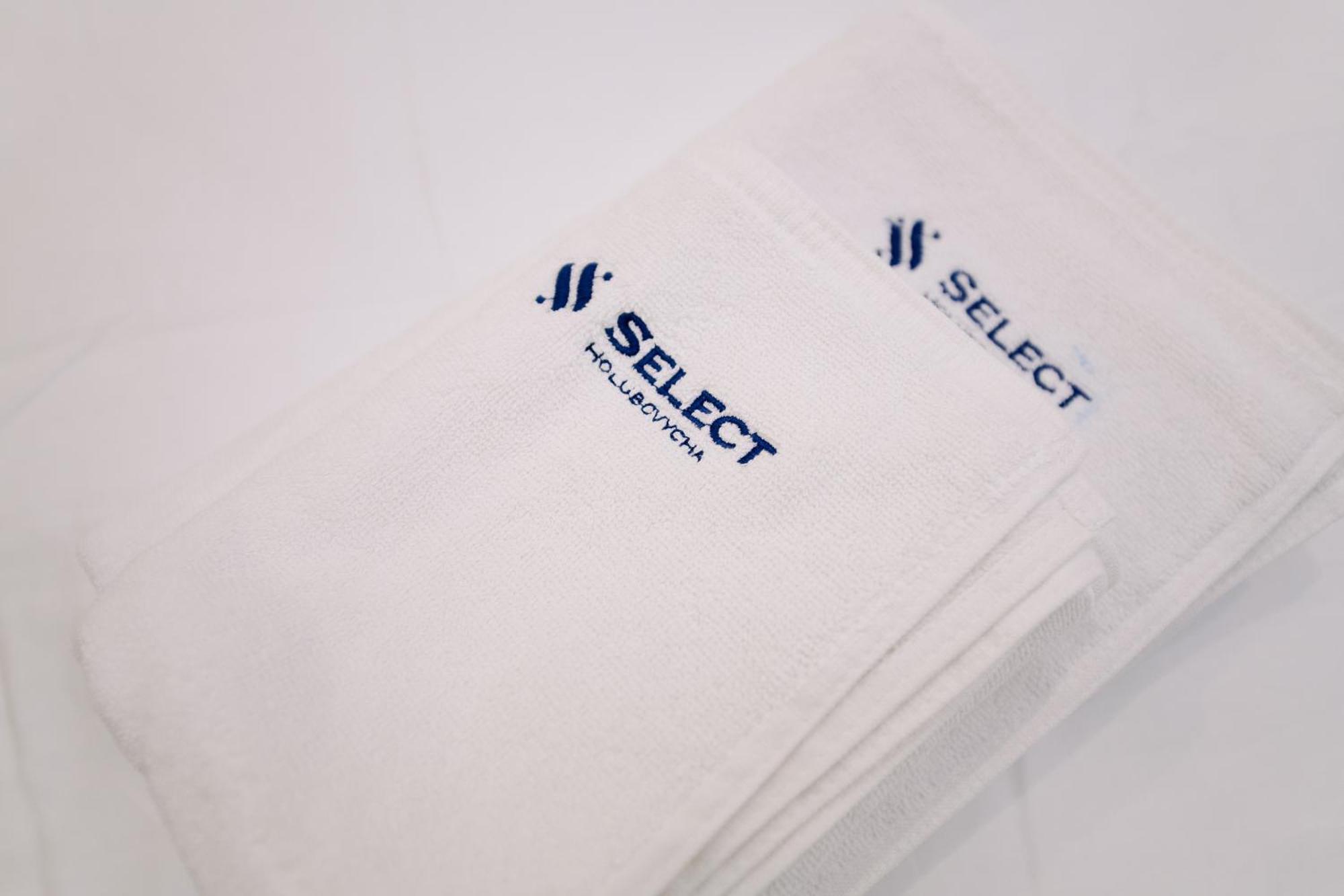לבוב Select Hotel מראה חיצוני תמונה