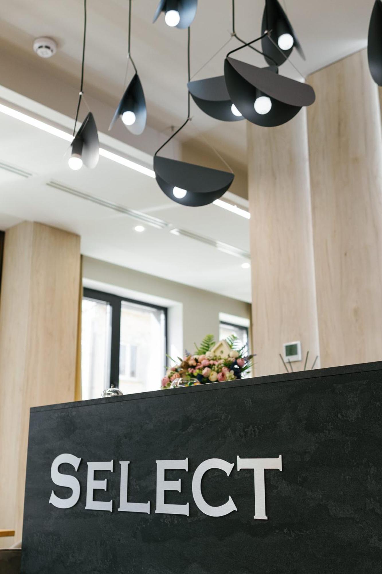 לבוב Select Hotel מראה חיצוני תמונה